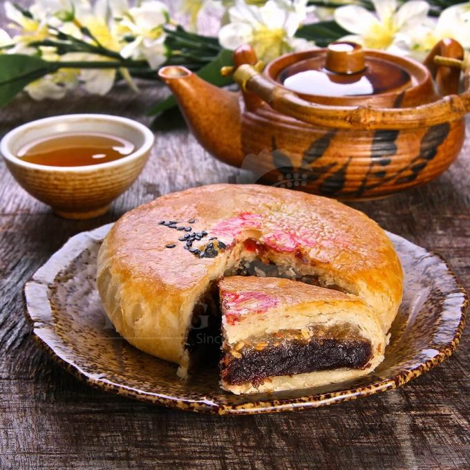 Hand Crafted Pastry Teochew Delight-Black