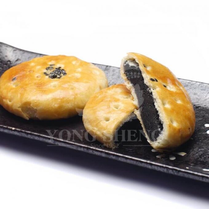 Hand Crafted Pastry Wife Cake-Black Sesame